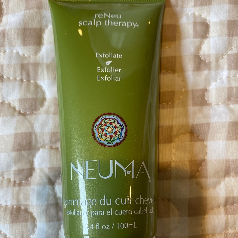 NWT Neuma Scalp therapy